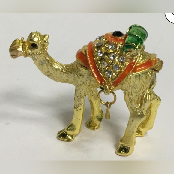 2 Vintage bejeweled Camel Jewelry Trinket Boxes. - Picture 14 of 15